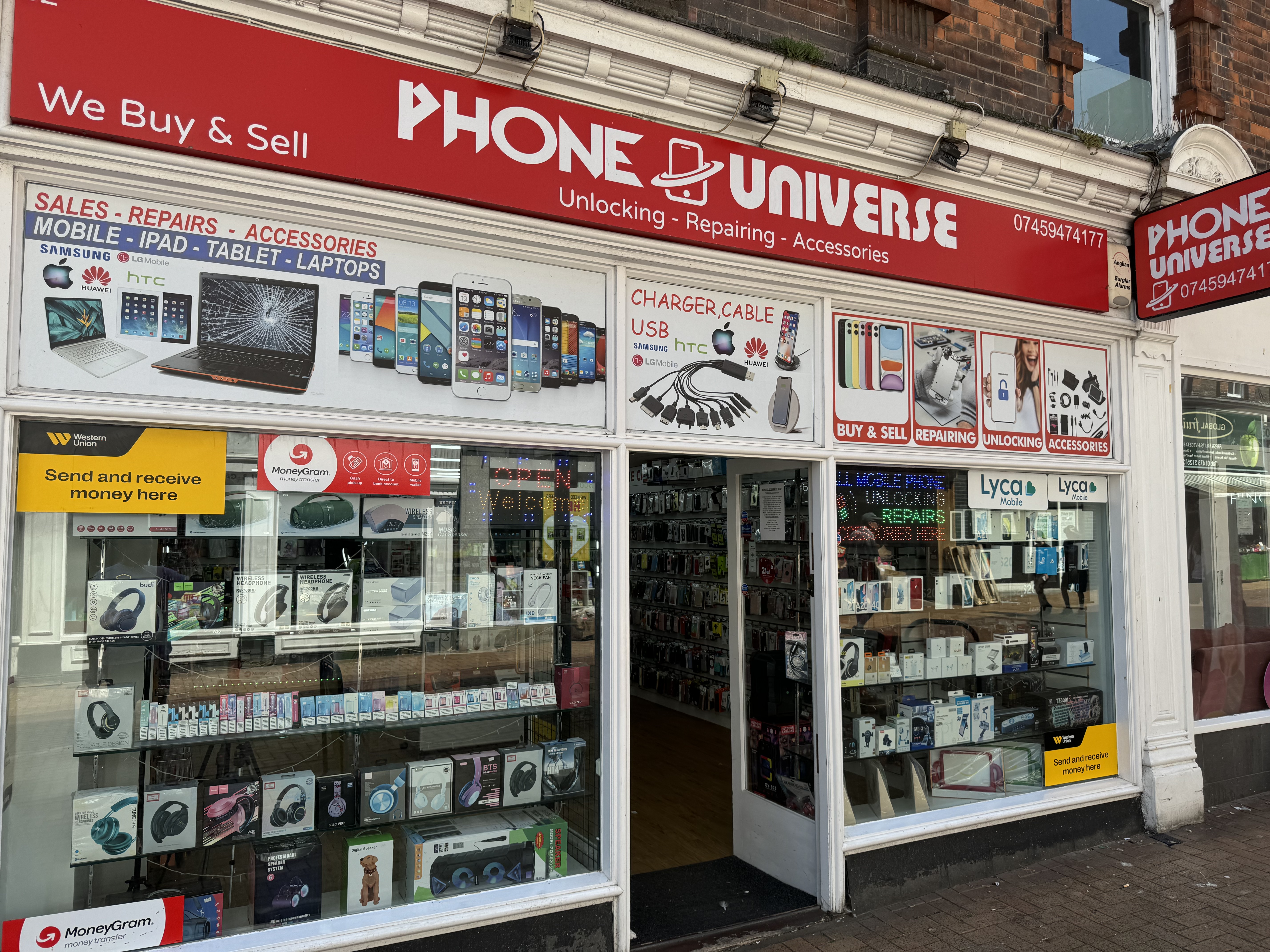 Phone Universe in Ipswich