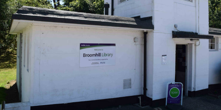 Broomhill Library in Ipswich