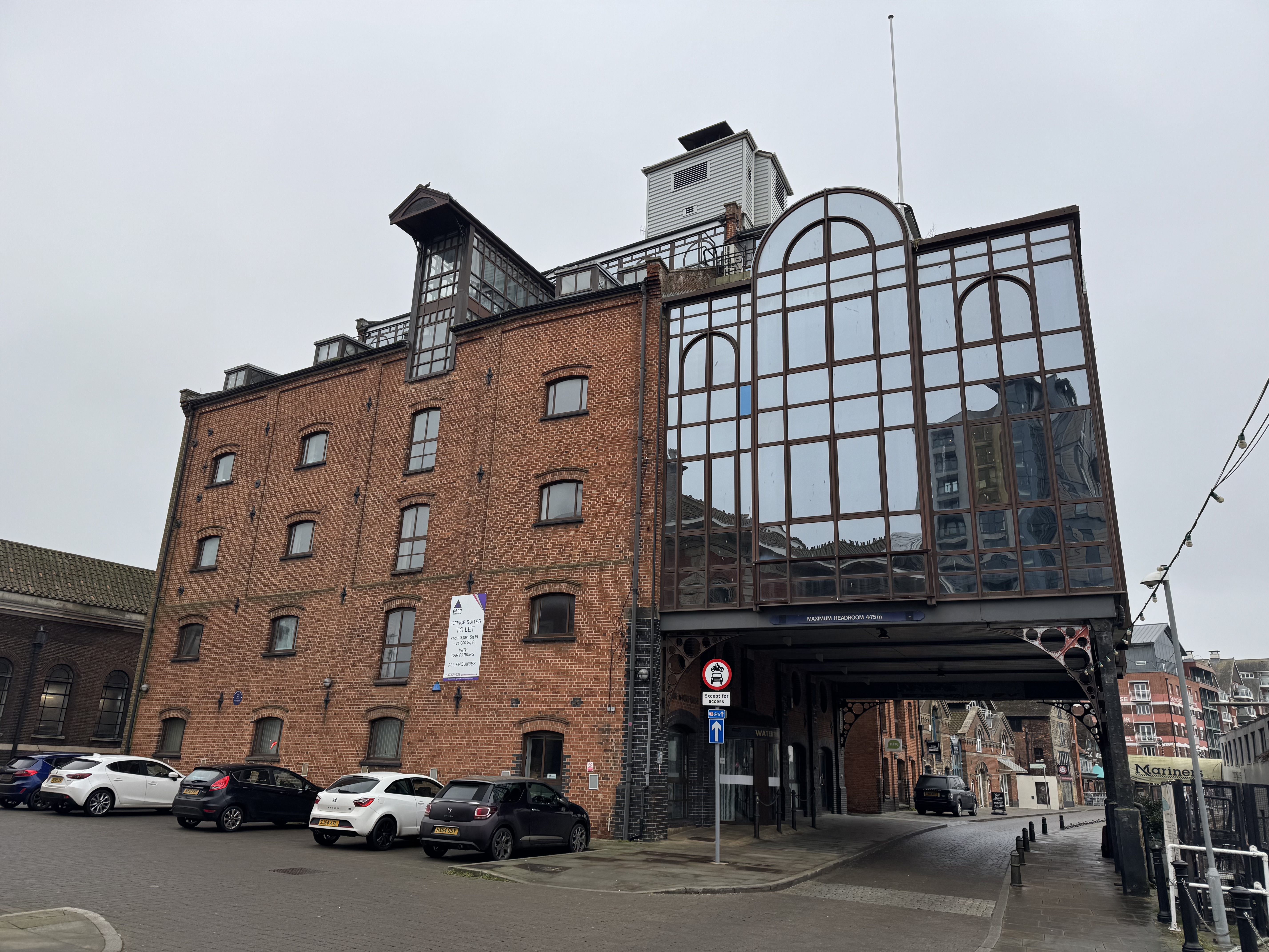 Waterfront House in Ipswich