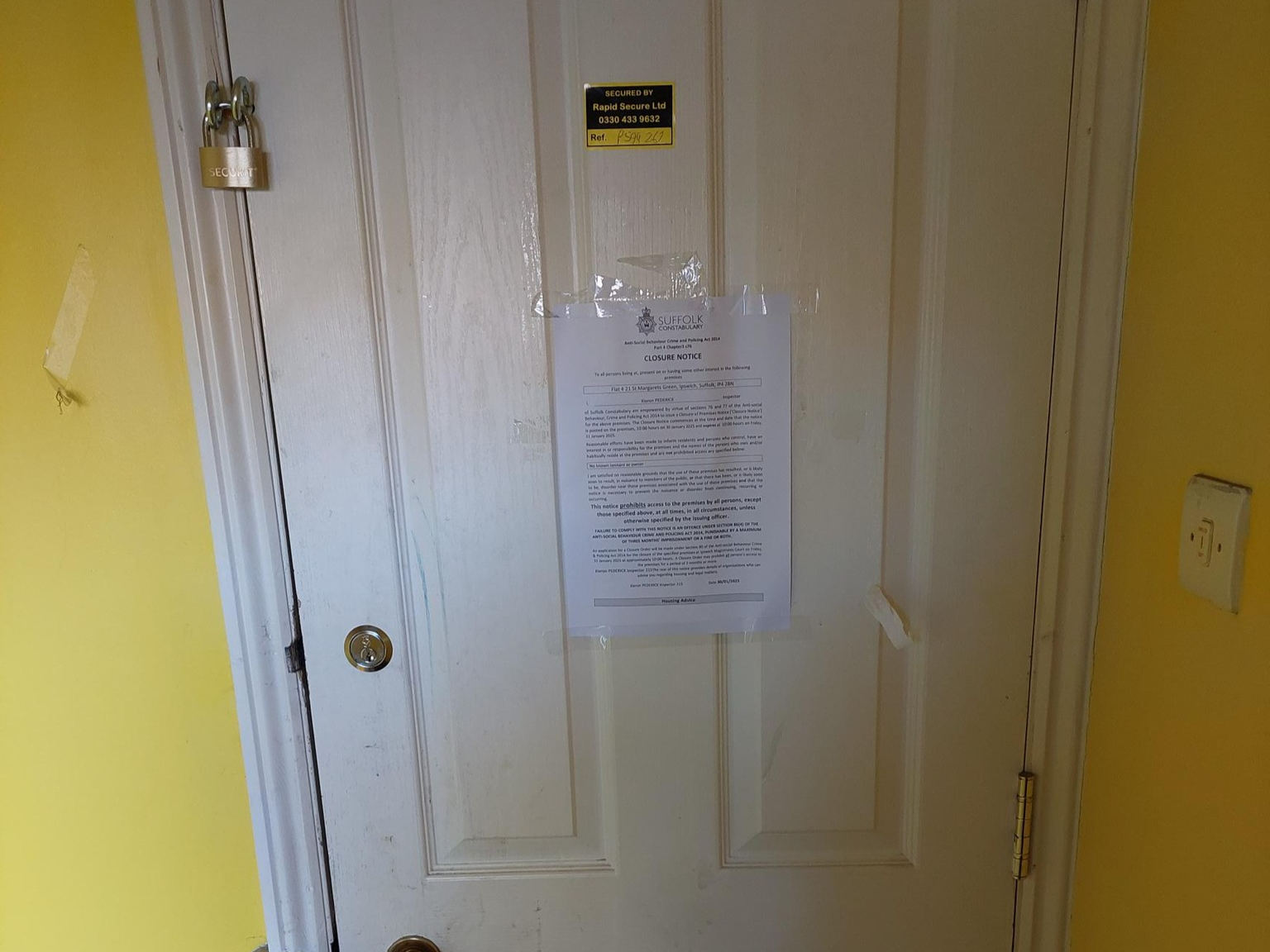 A closure notice on a flat door