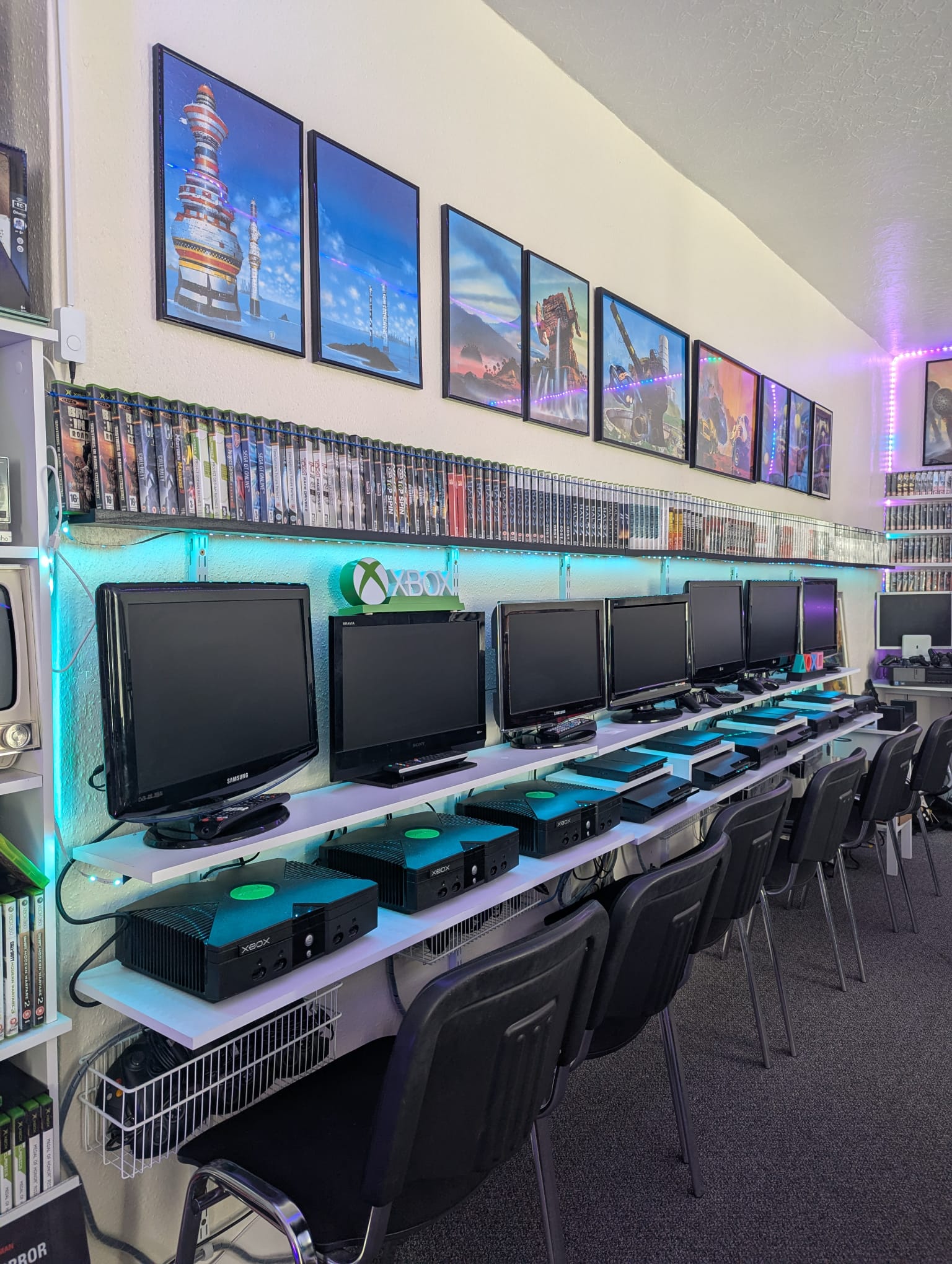 Blast from the Past, retro gaming lounge computers