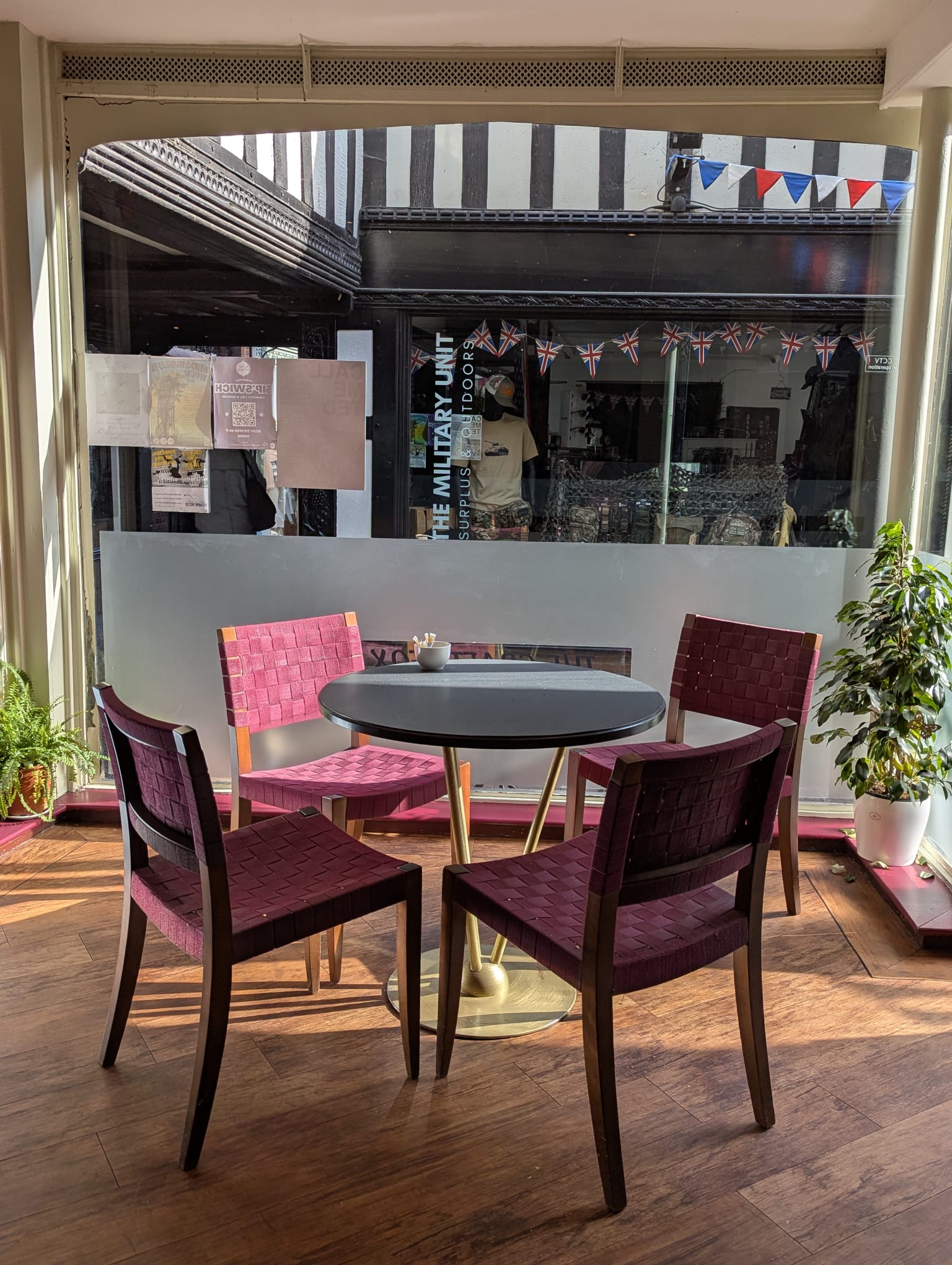 The Crafty Fox window seats