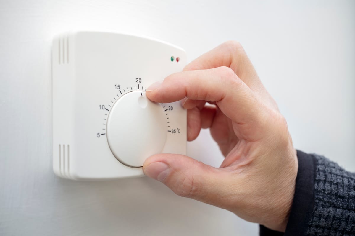Central Heating thermostat control adjustment saving energy