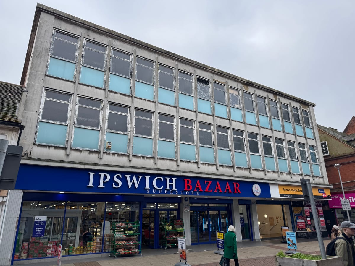 The owner of the former Woolworths building on Carr Street, Ipswich plans to convert the vacant upper floors into 60 flats