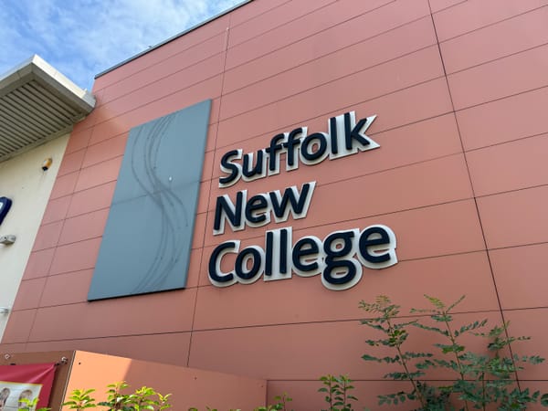 Suffolk New College sign