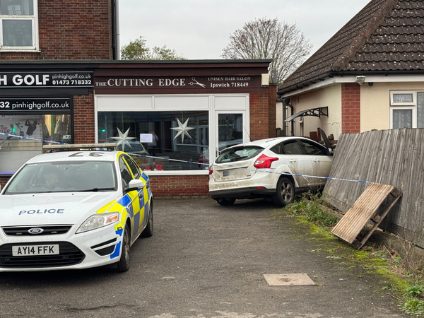 An untaxed Ford Focus crashed into a house near the Foxhall Road roundabout
