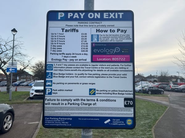 Visitor car park fees sign at Ipswich Hospital