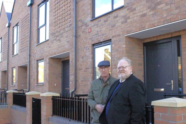 Cllr Alisdair Ross and Colin Kreidewolf at Bibb Way