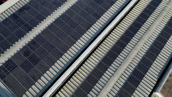 A large commercial rooftop installation by Insight Energy